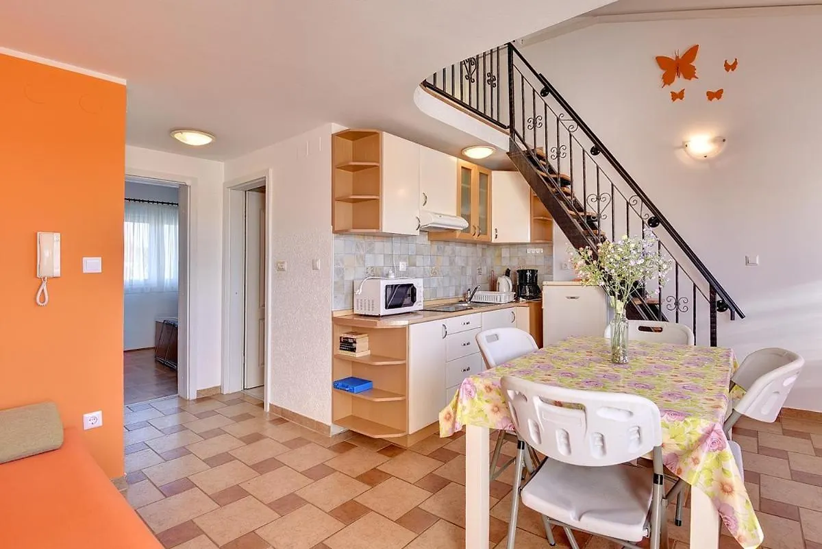 Apartment Stela Medulin 0*,  Croatia