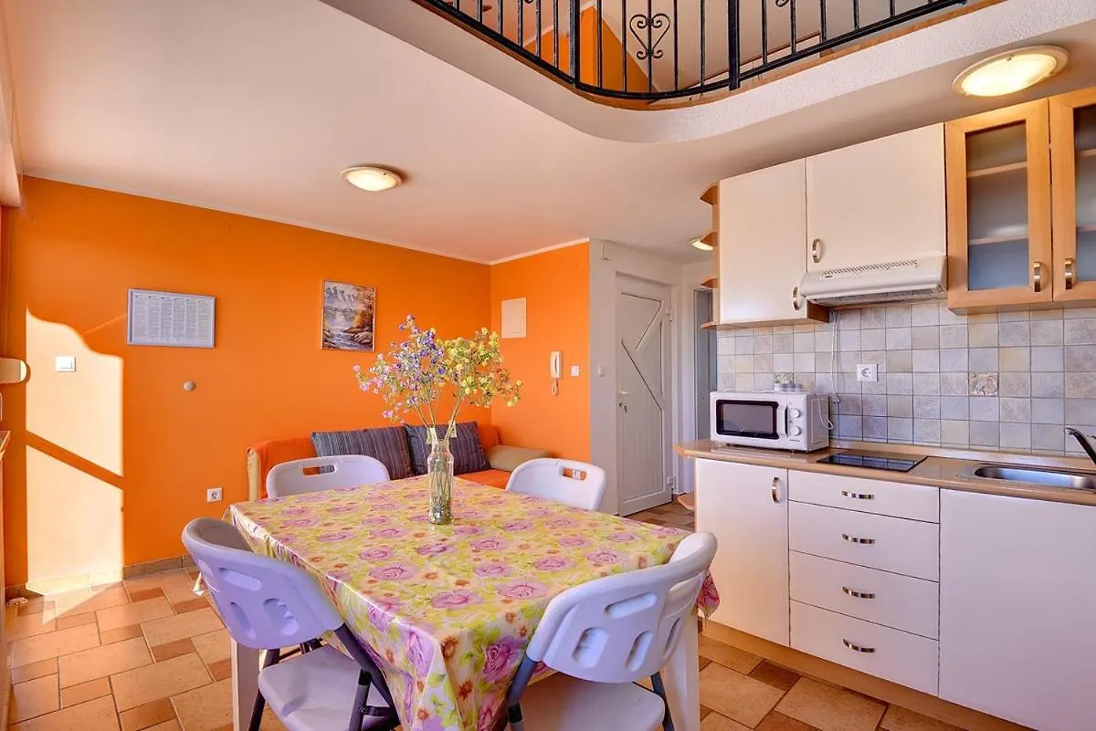 Apartment Stela Medulin 0*,  Croatia